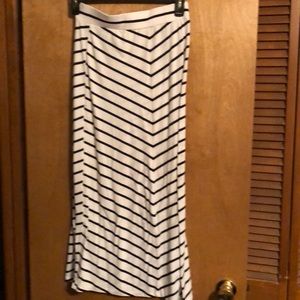 Cato maxi skirt